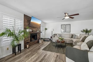N 67th Dr-S2906-018.jpg