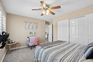 N 67th Dr-S2906-026.jpg