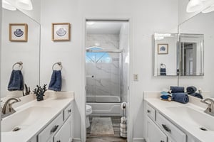 N 67th Dr-S2906-028.jpg
