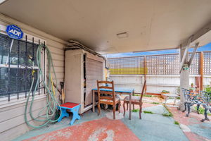 041_ 1942 Jennings St  