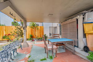 042_ 1942 Jennings St  