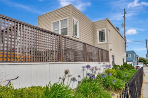 049_ 1942 Jennings St  
