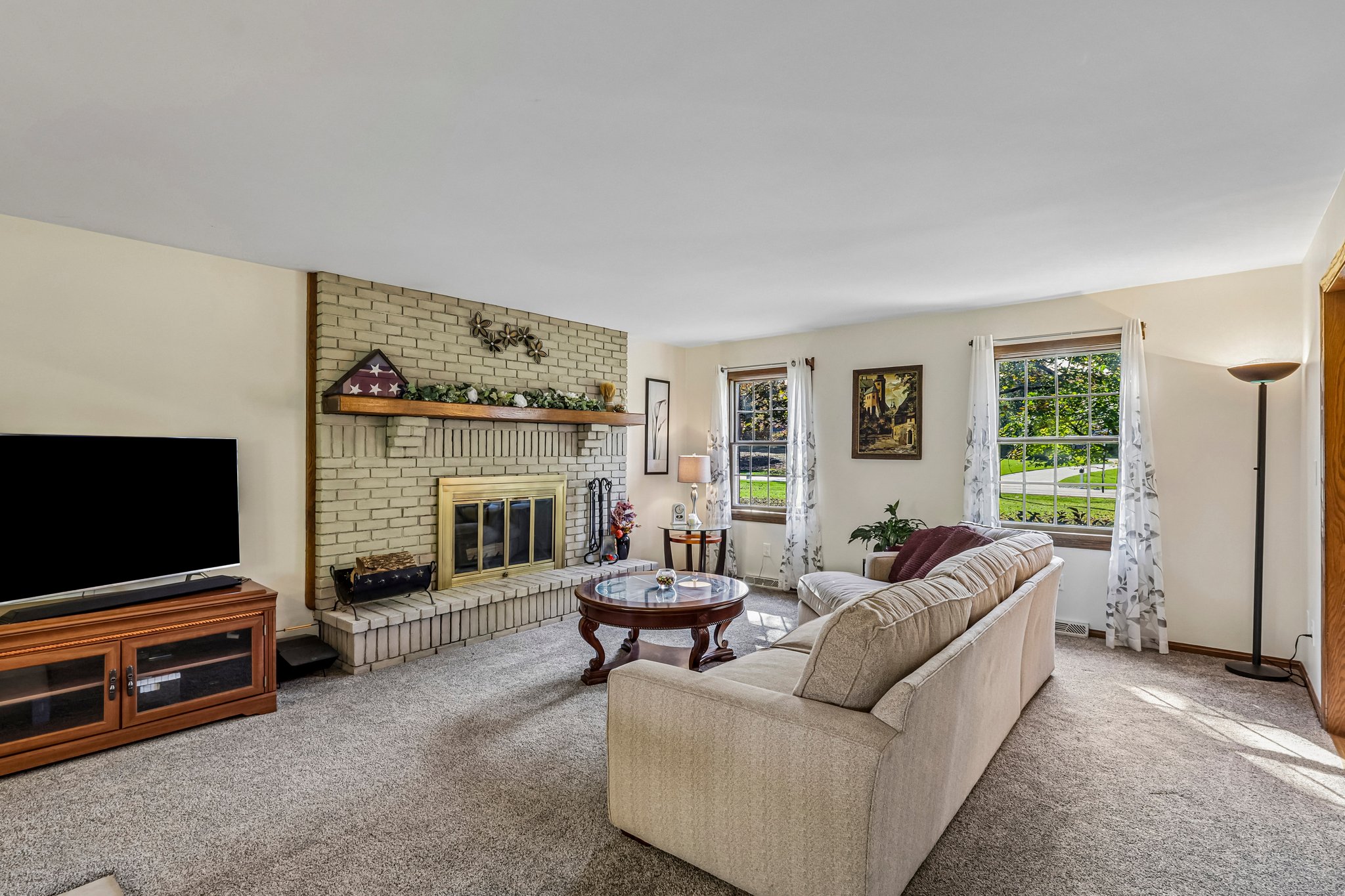 W Edgerton Rd-S1610-009.jpg