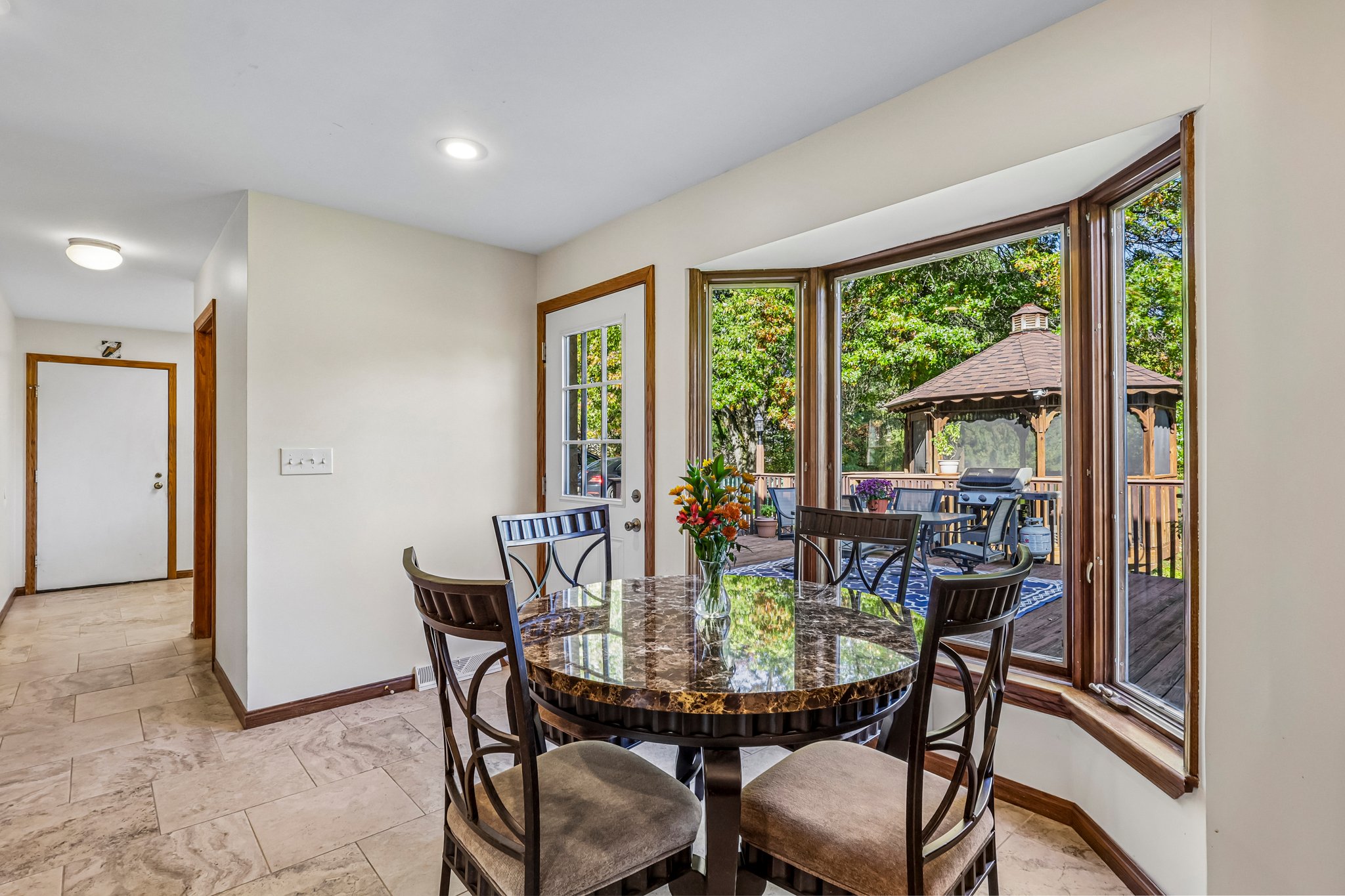 W Edgerton Rd-S1610-014.jpg