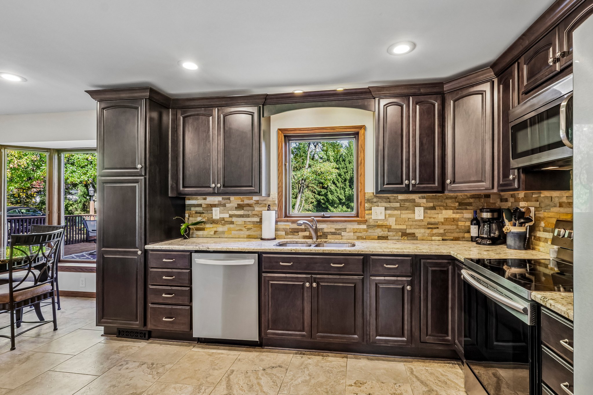 W Edgerton Rd-S1610-024.jpg