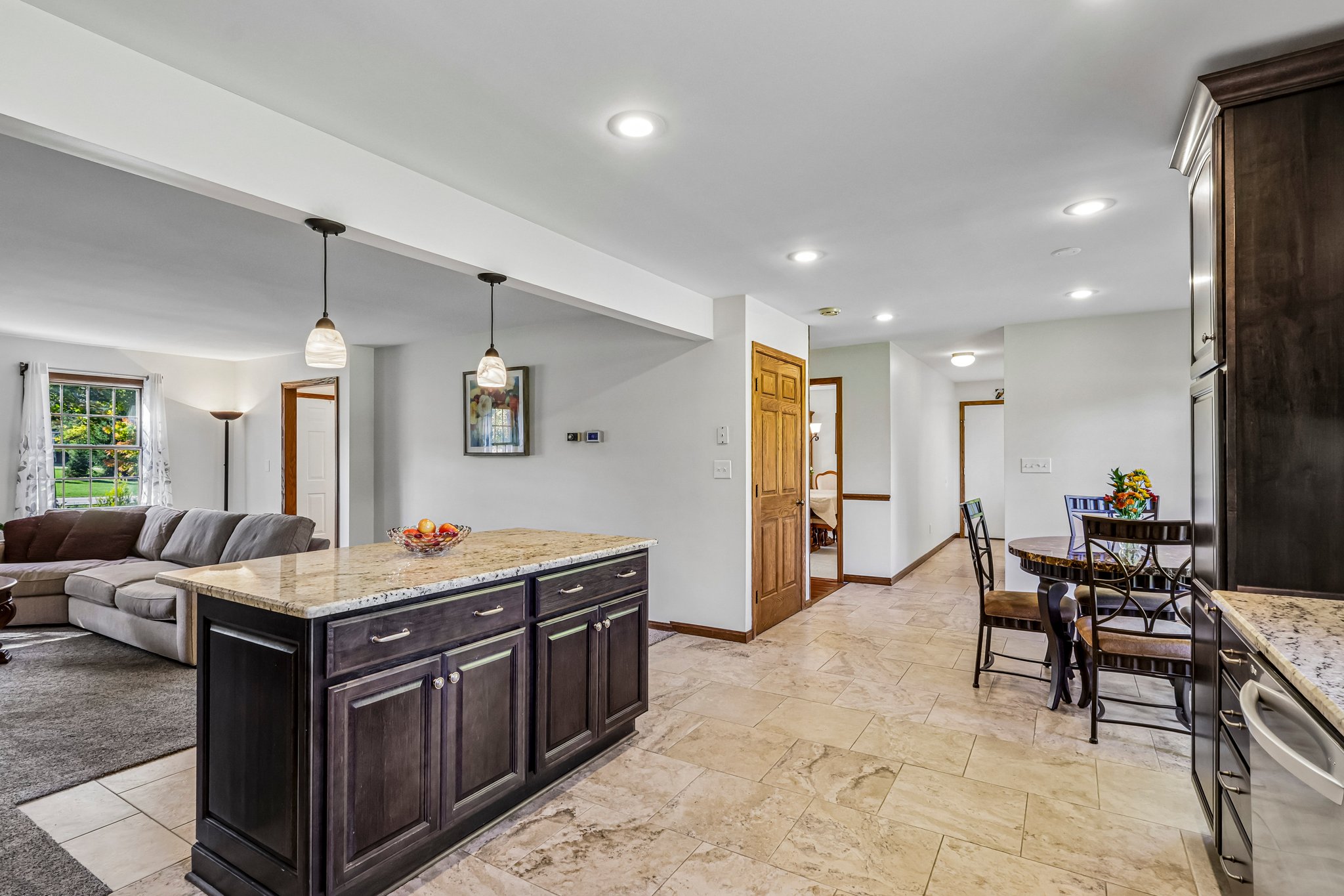 W Edgerton Rd-S1610-025.jpg