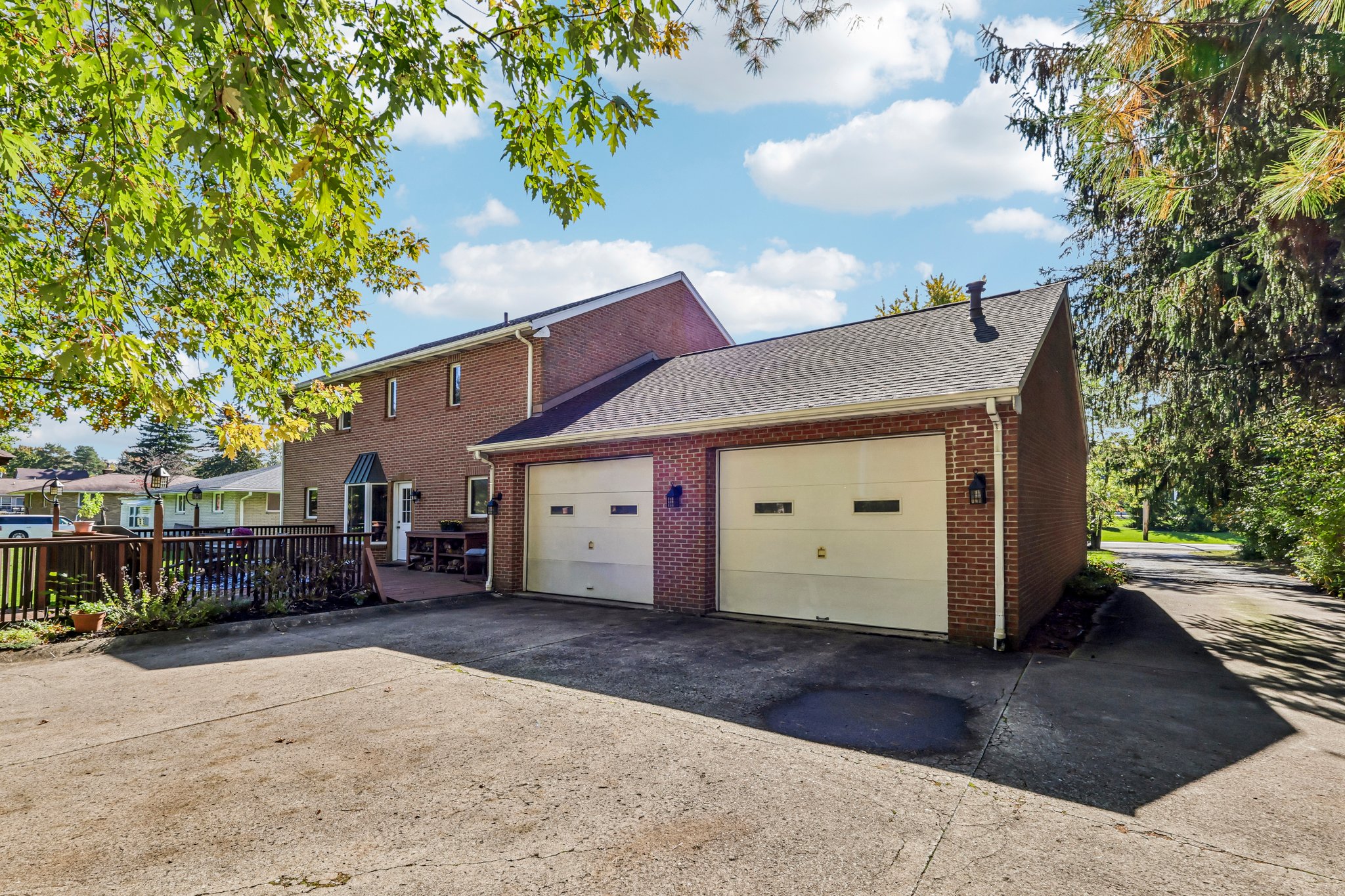 W Edgerton Rd-S1610-052.jpg