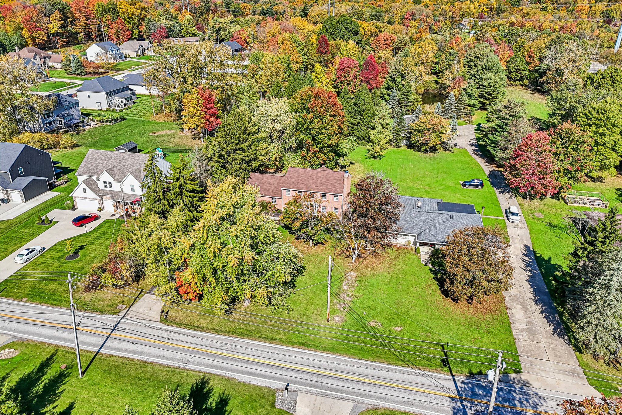 W Edgerton Rd-S1610-063.jpg