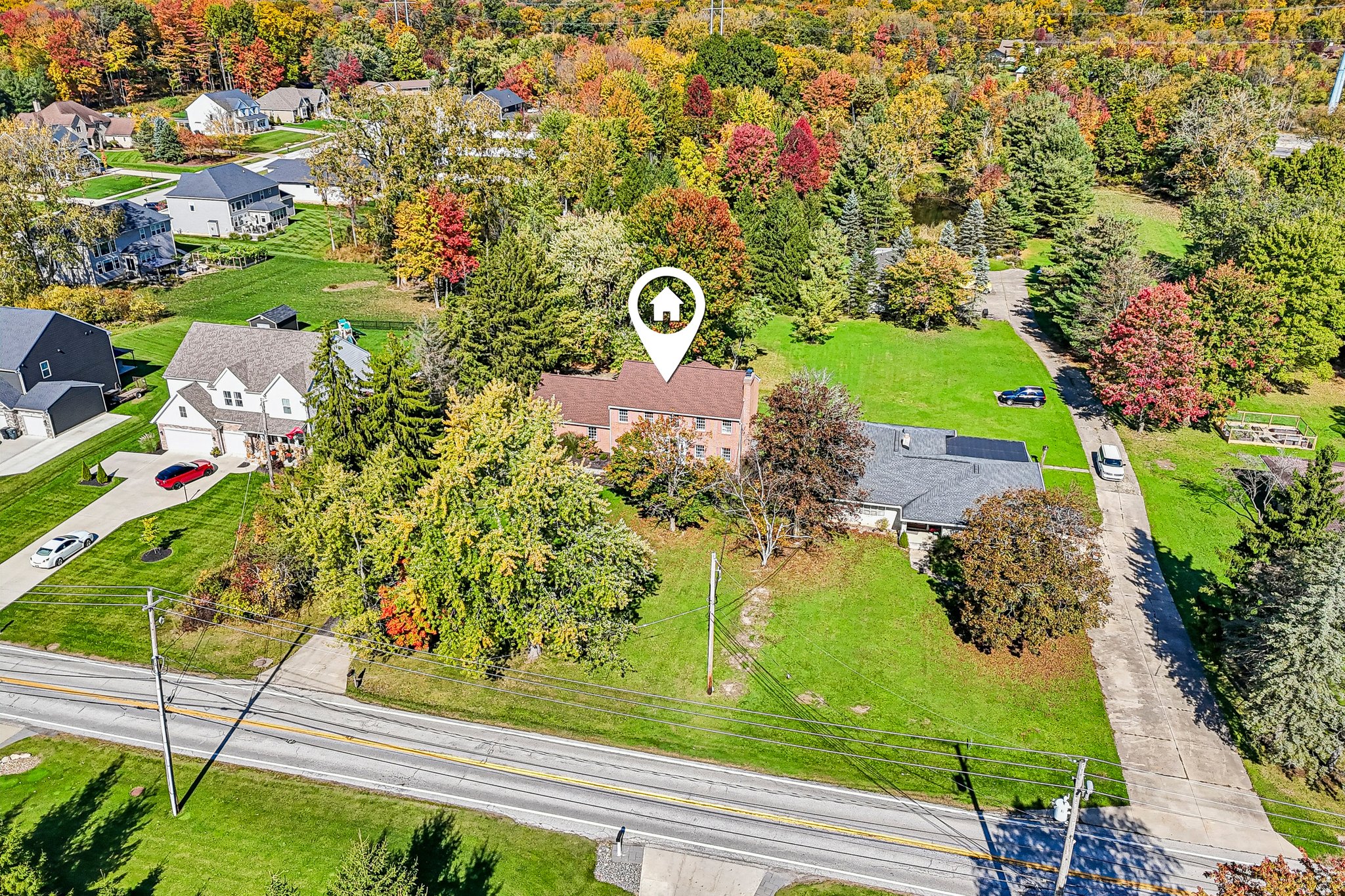 W Edgerton Rd-S1610-064.jpg