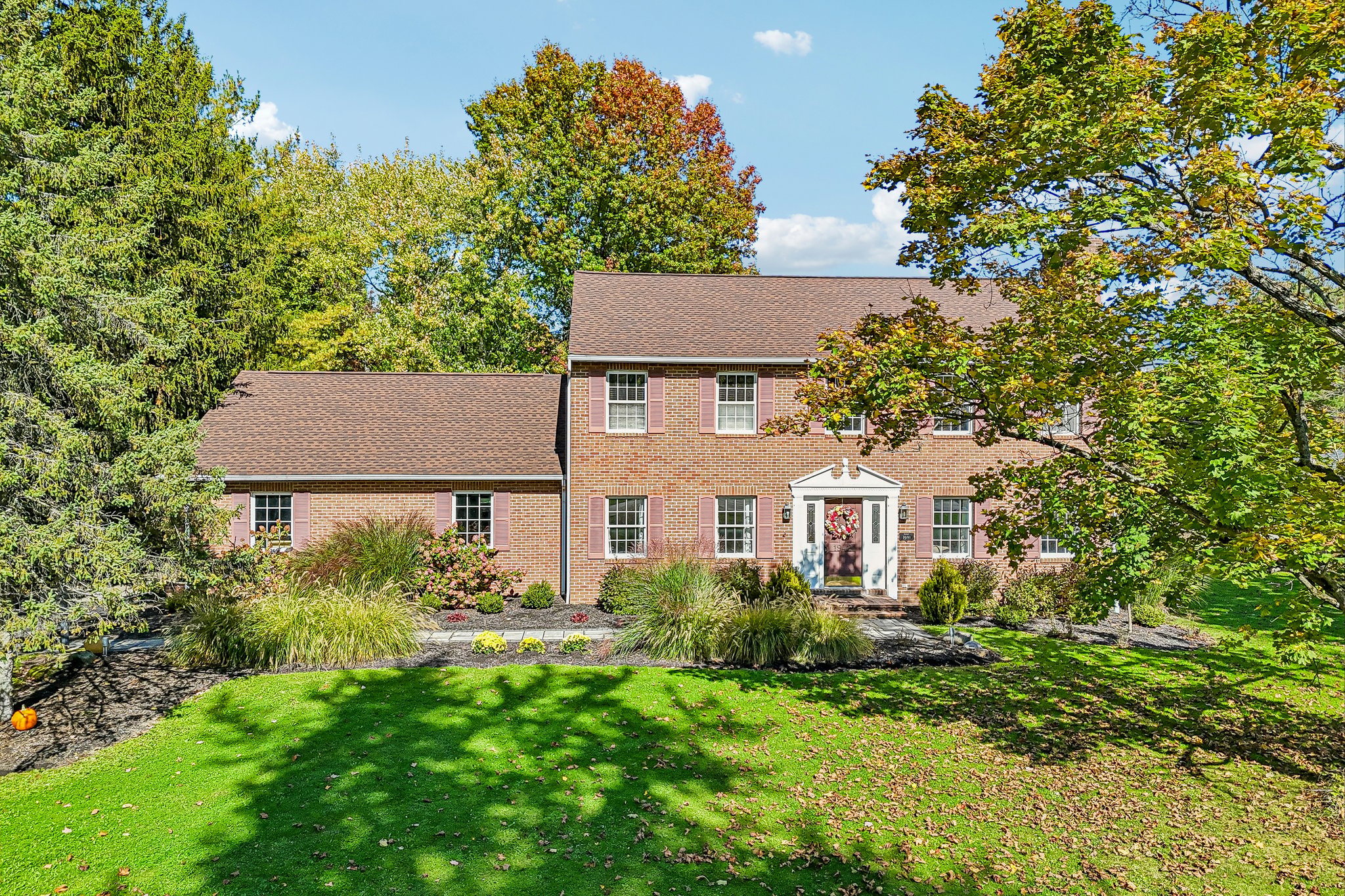 W Edgerton Rd-S1610-065.jpg