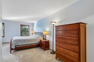 W Edgerton Rd-S1610-037.jpg