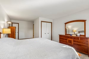 W Edgerton Rd-S1610-041.jpg