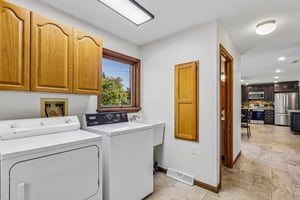 W Edgerton Rd-S1610-046.jpg