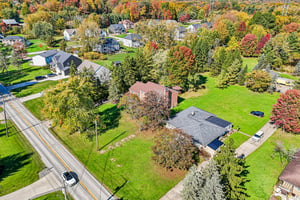 W Edgerton Rd-S1610-062.jpg