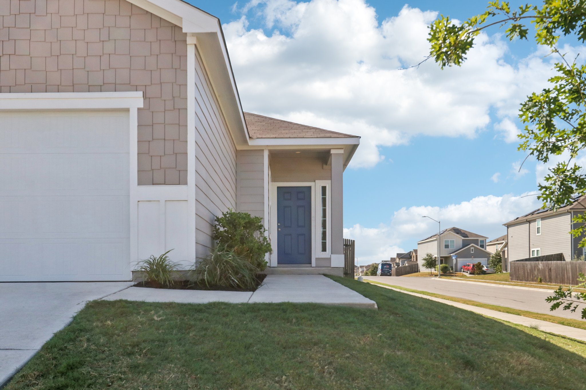 Cloudy Bay Dr-S1109-005.jpg