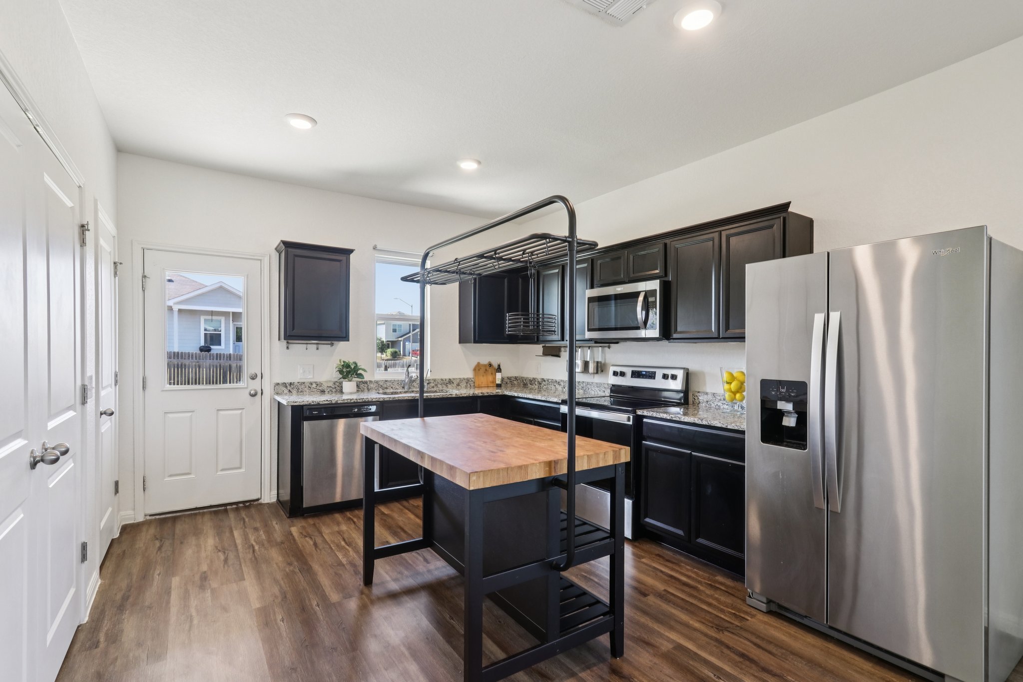 Cloudy Bay Dr-S1109-016.jpg