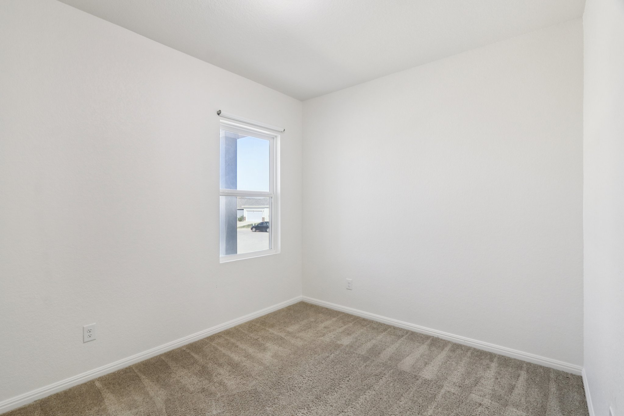 Cloudy Bay Dr-S1109-034.jpg