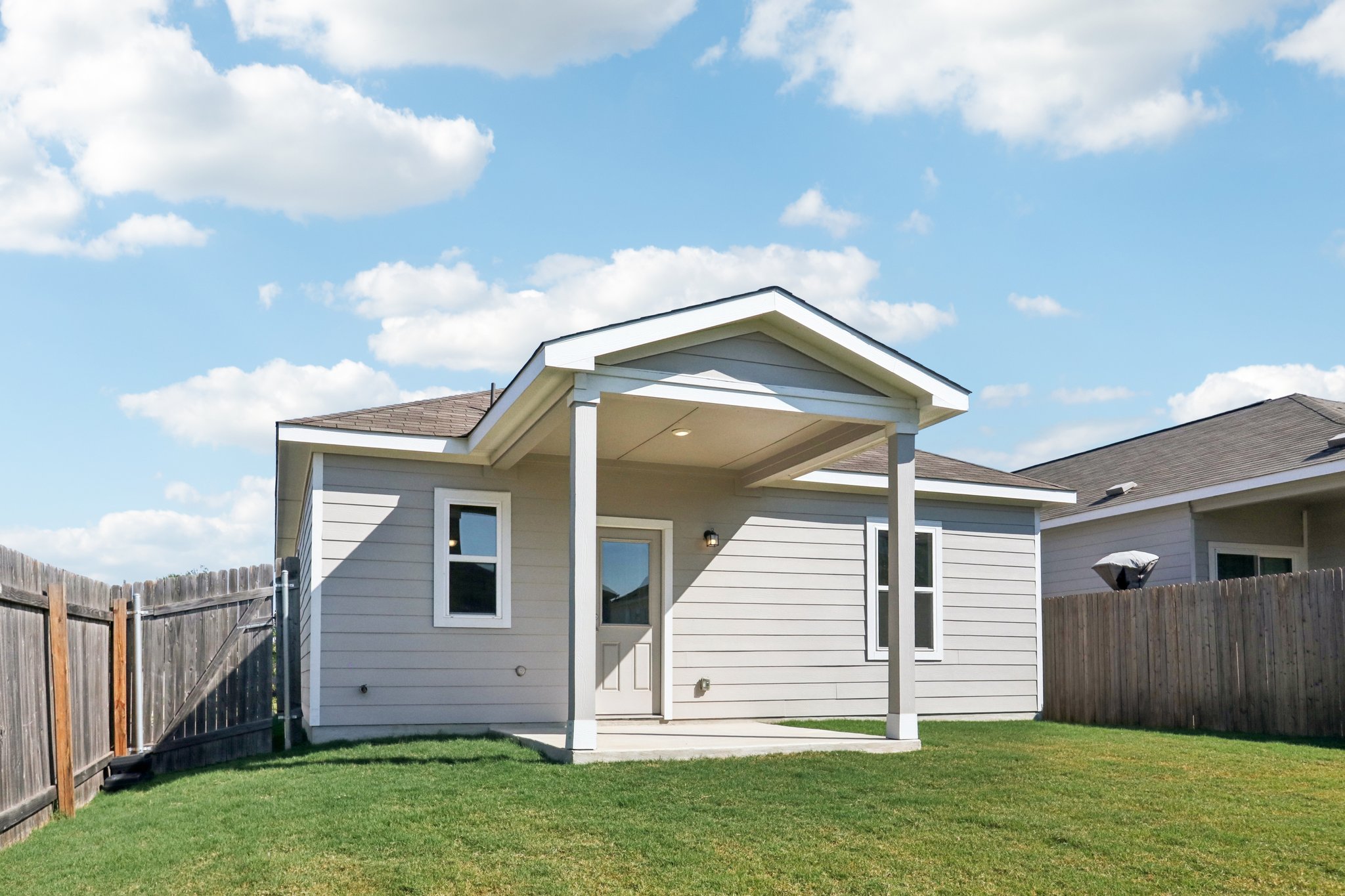 Cloudy Bay Dr-S1109-043.jpg