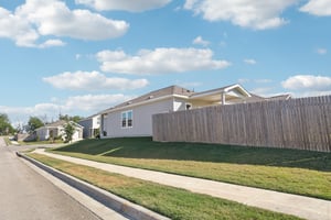 Cloudy Bay Dr-S1109-044.jpg