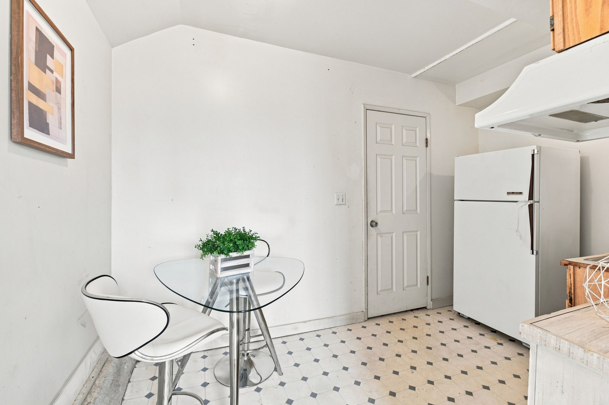 018_F8_1943 35th Ave