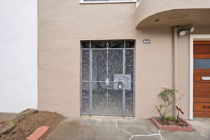 004_F8_1943 35th Ave