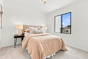 027_F8_1943 35th Ave