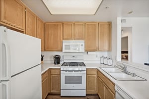 Rue De Valore 12L-015.jpg
