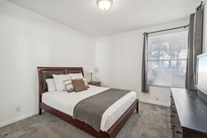 Rue De Valore 12L-019.jpg