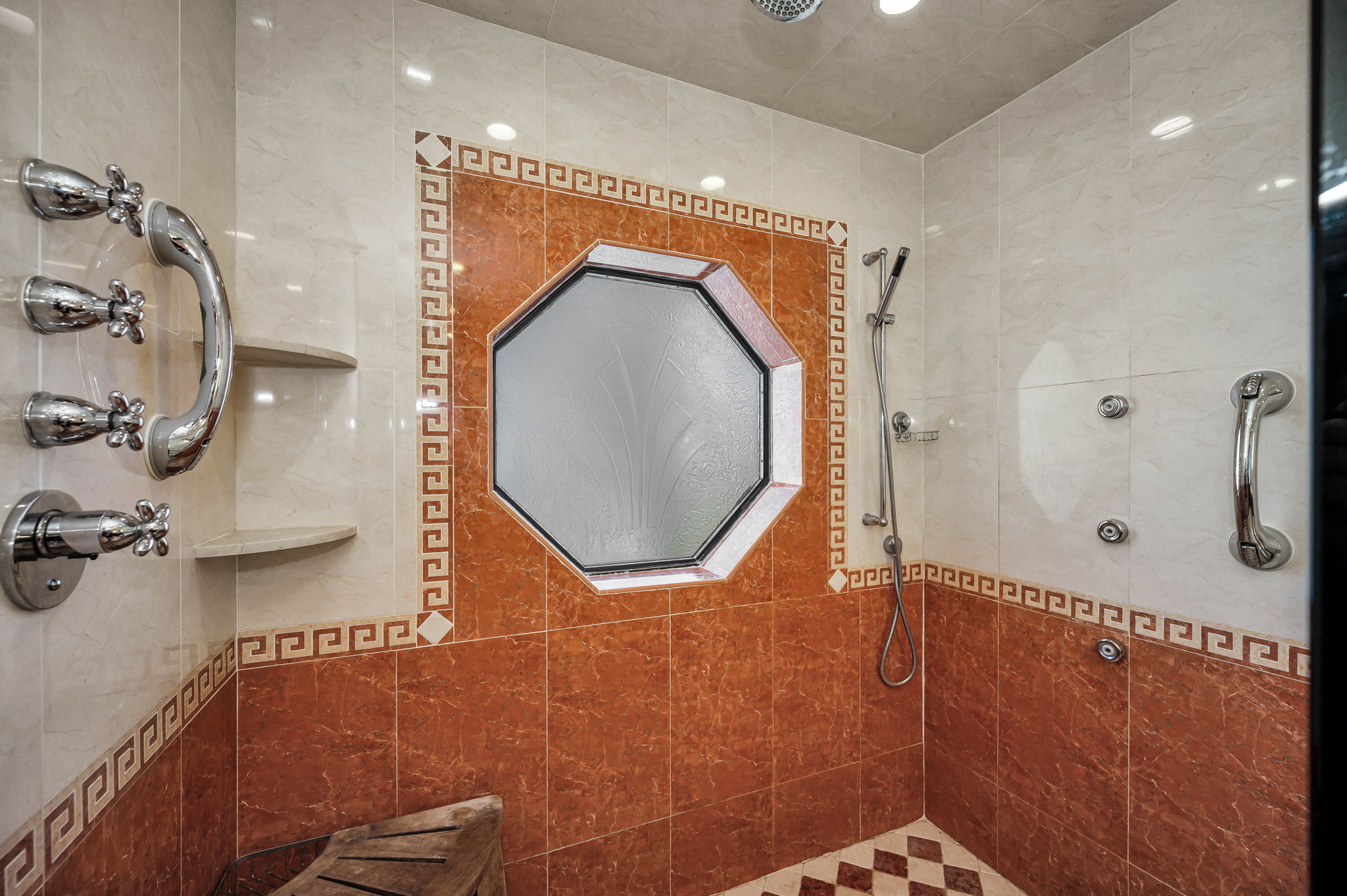 First Floor Primary Bathroom1b