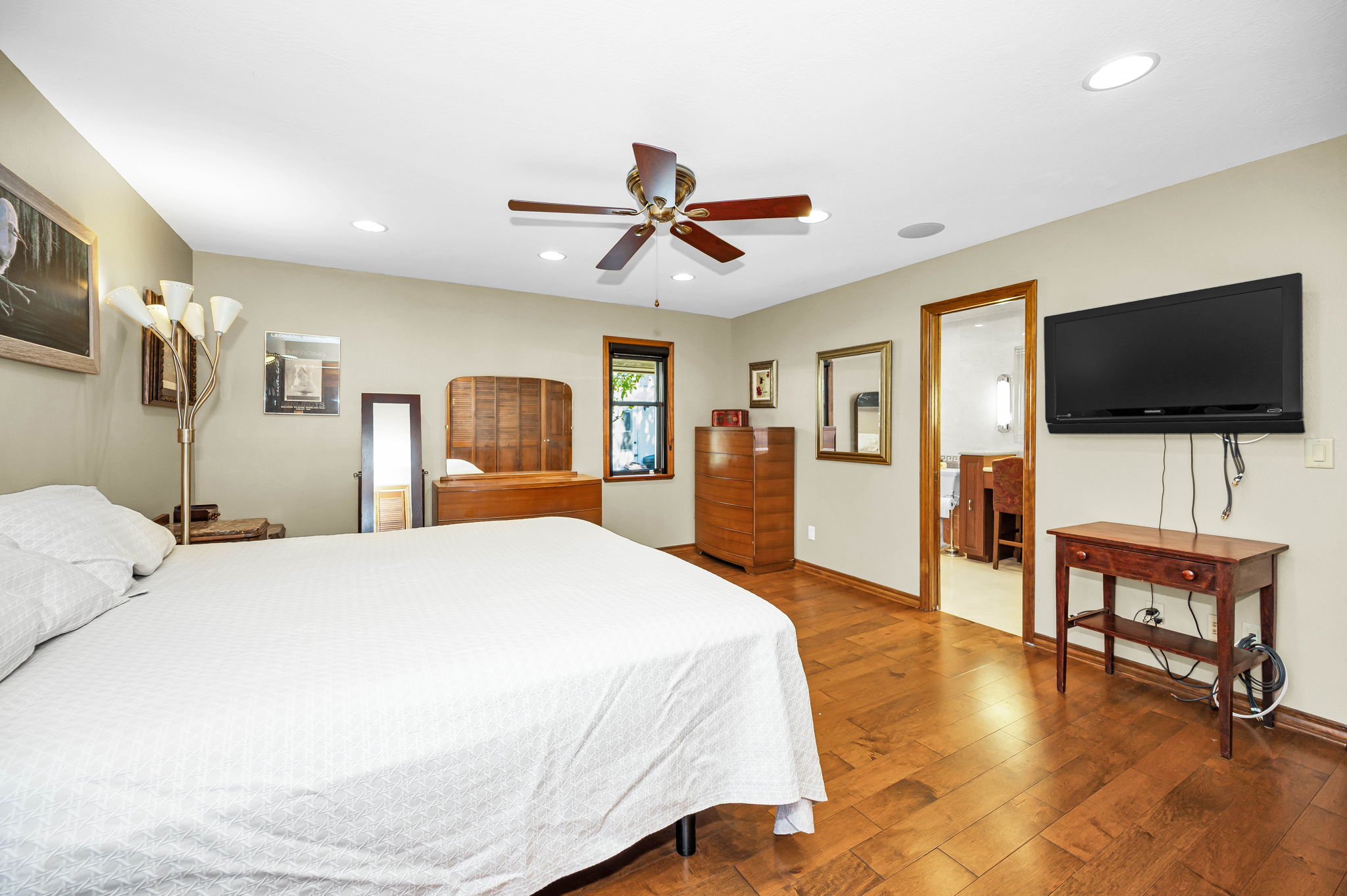 First Floor Primary Bedroom1b