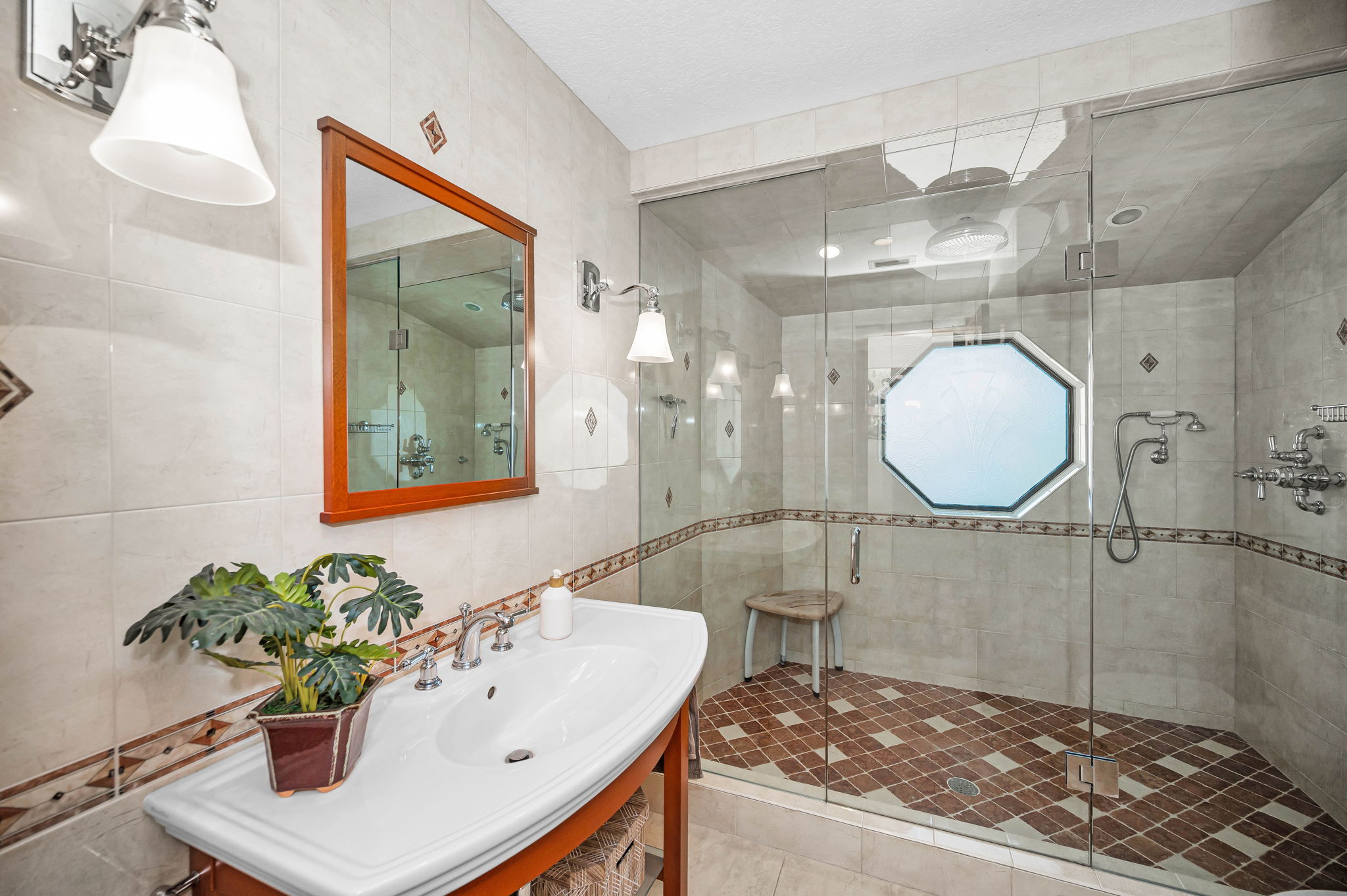 Upper Level Bathroom