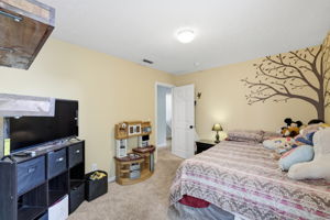 19448 Roudebush Blvd_021