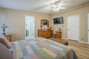  Photo 23