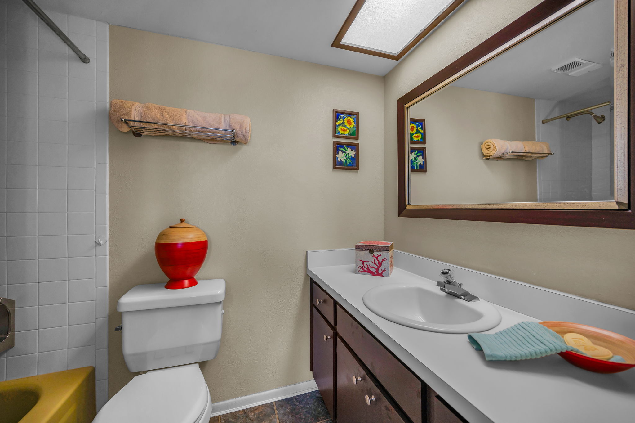 Master Bathroom1a