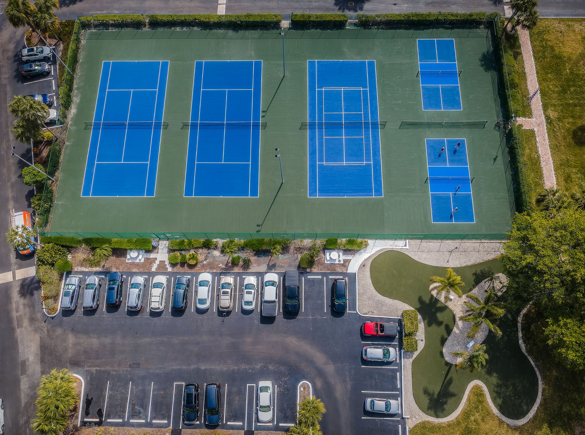 Tennis and Pickleball Courts23