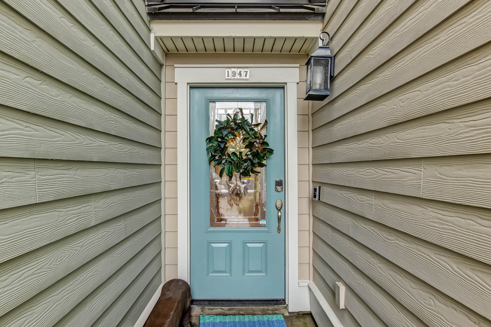 Front Entry Detail