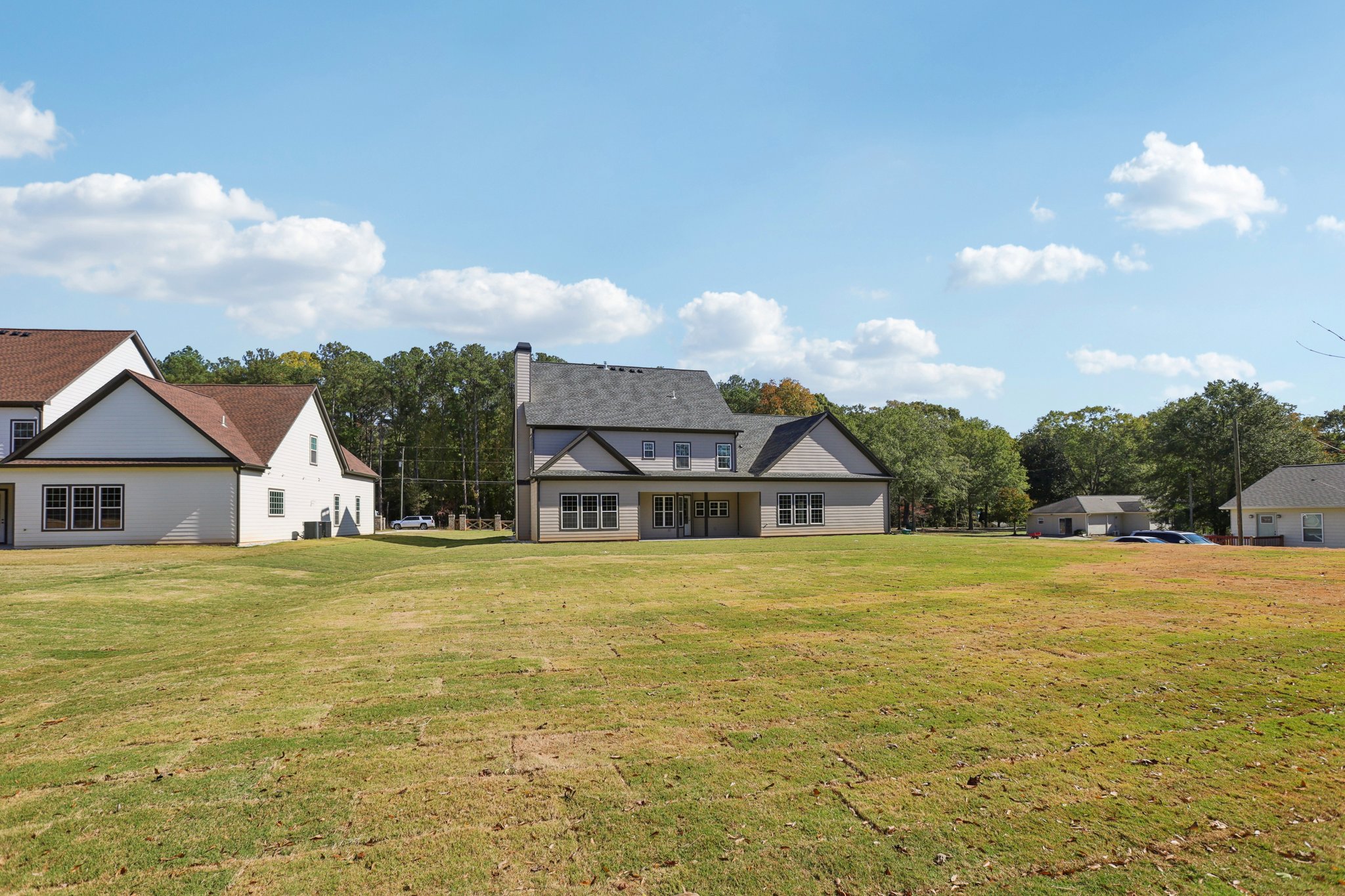 Pucketts Dr SW-S0111-006.jpg