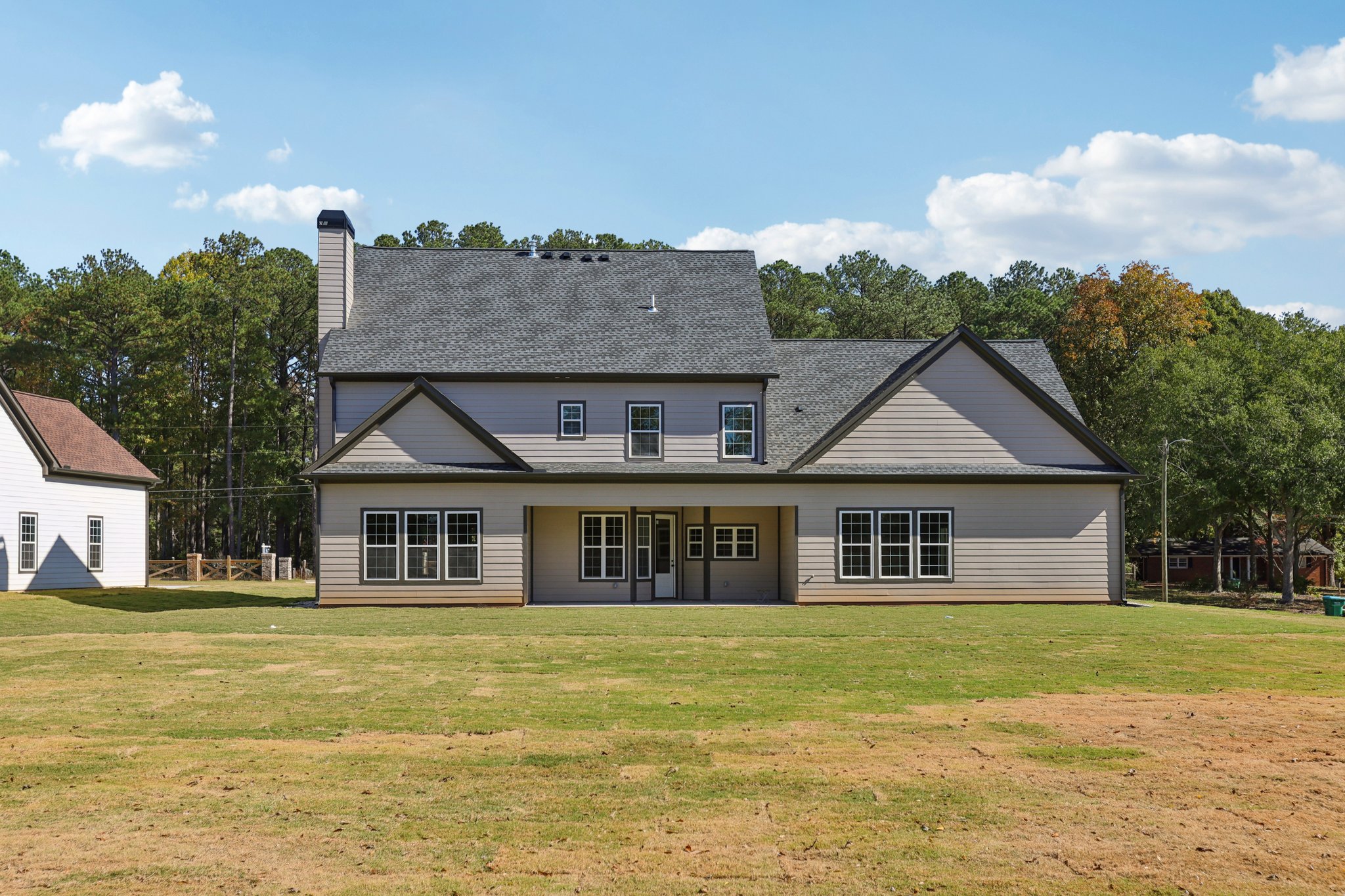 Pucketts Dr SW-S0111-007.jpg