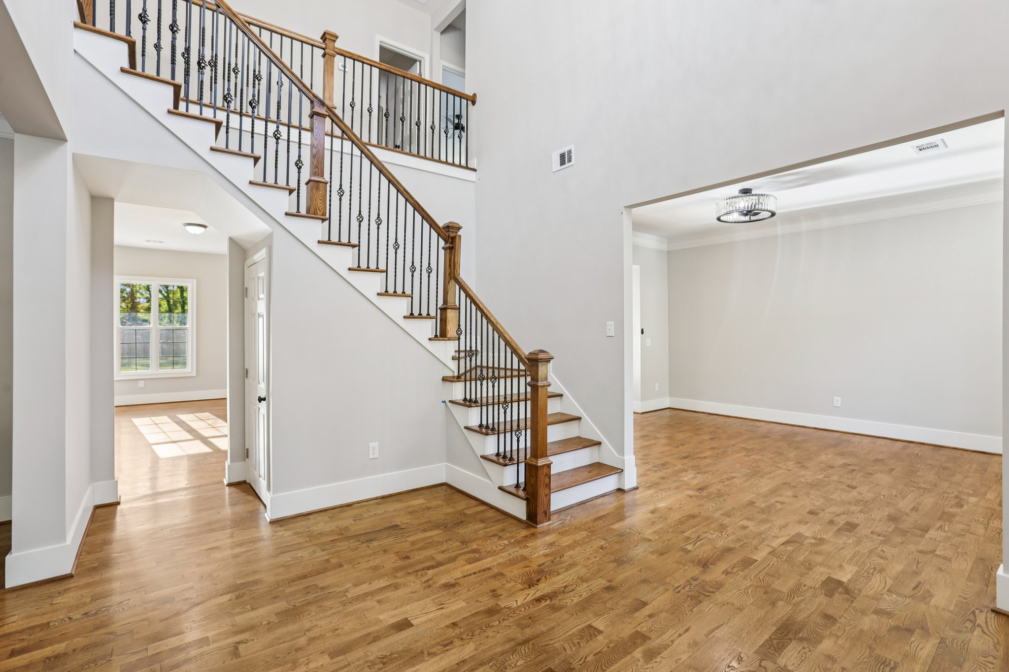 Pucketts Dr SW-S0611-002.jpg