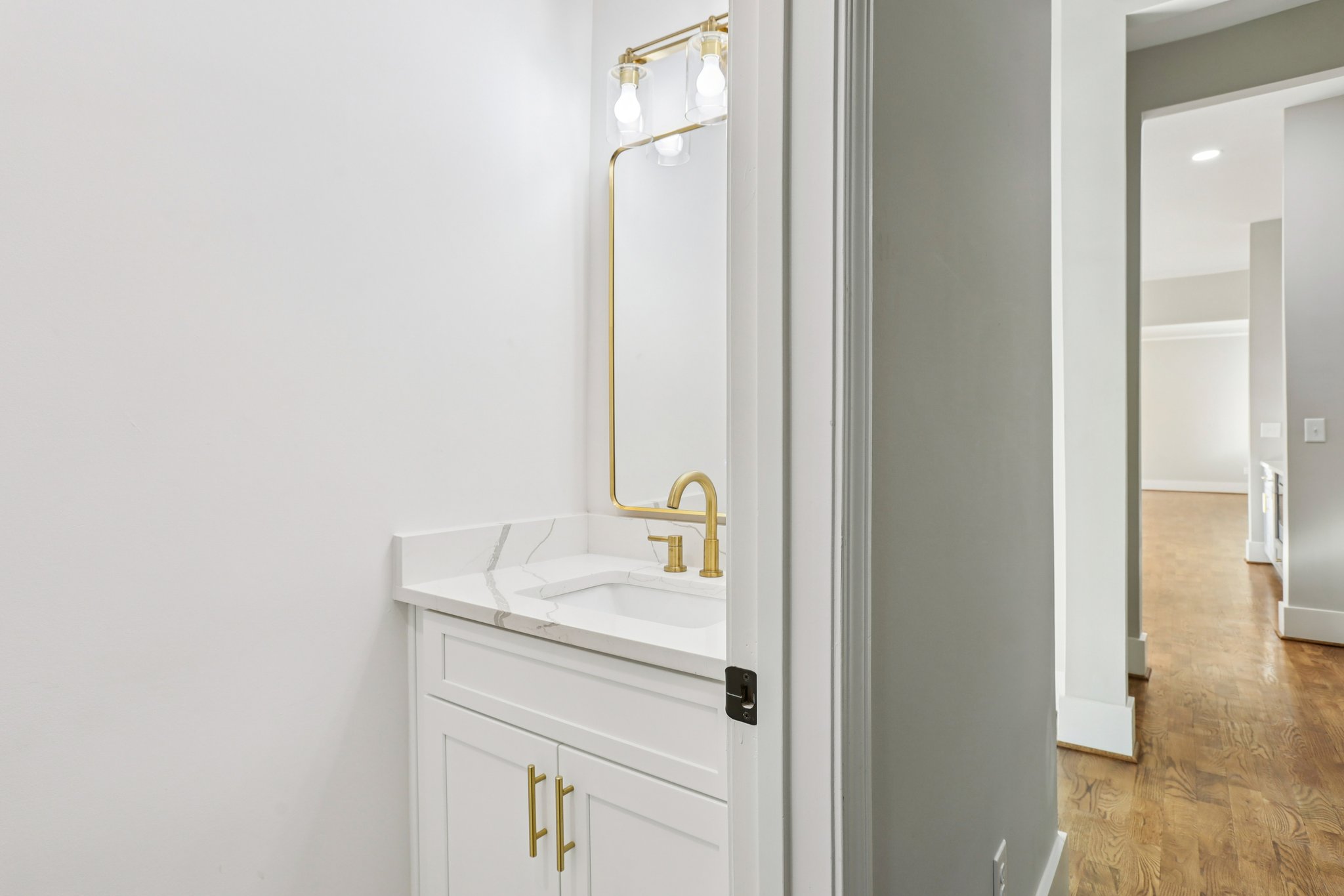 Pucketts Dr SW-S0611-019.jpg