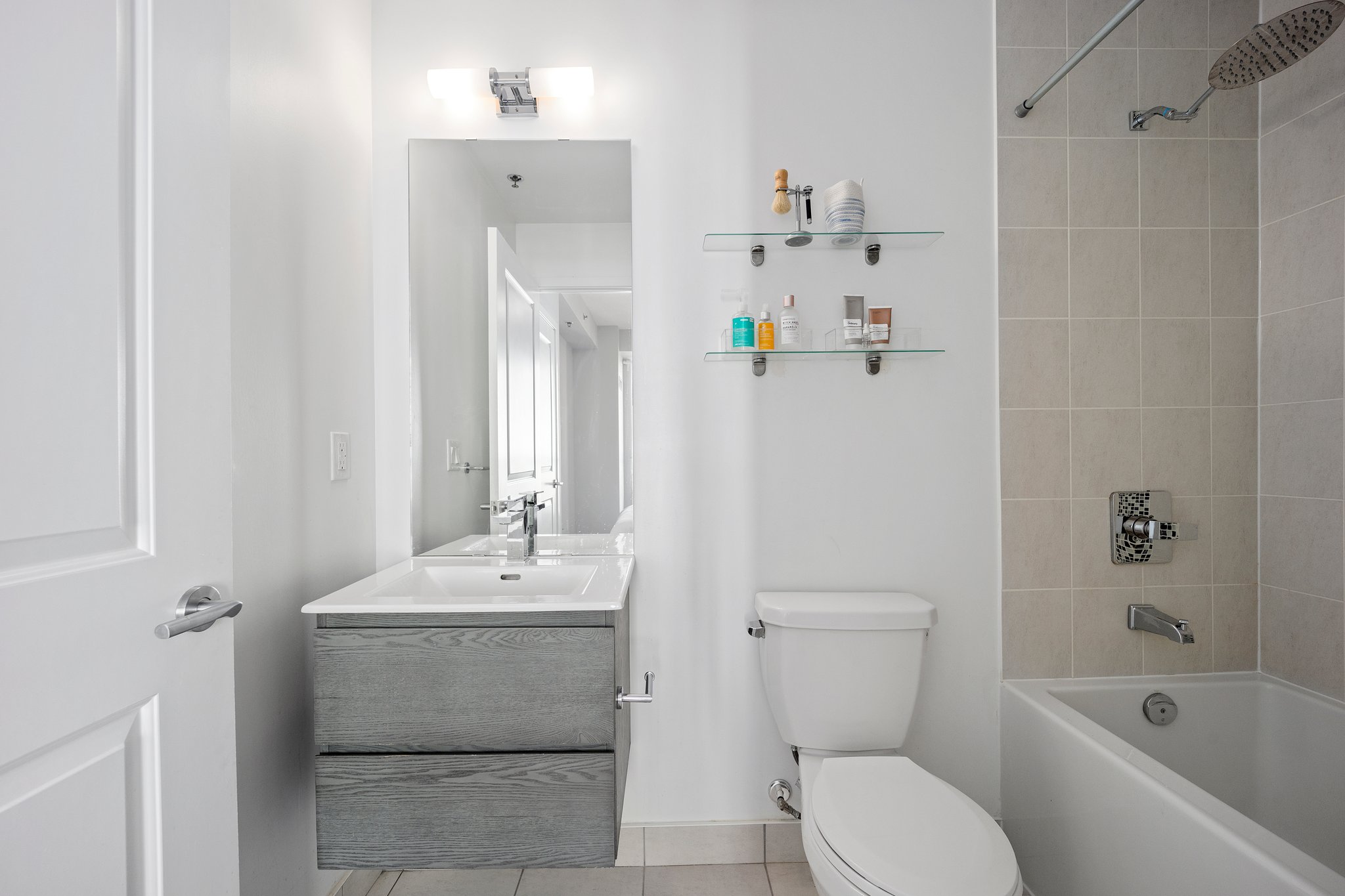 Toronto property showcase — delivered property photograph 15