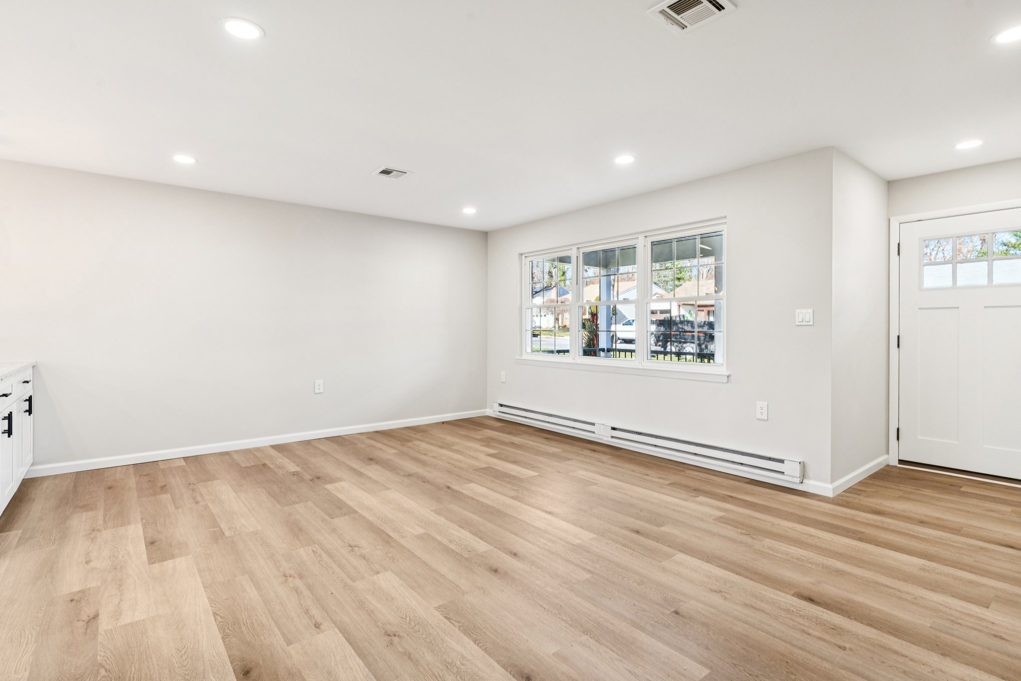 Canterbury Dr-S0612-005.jpg