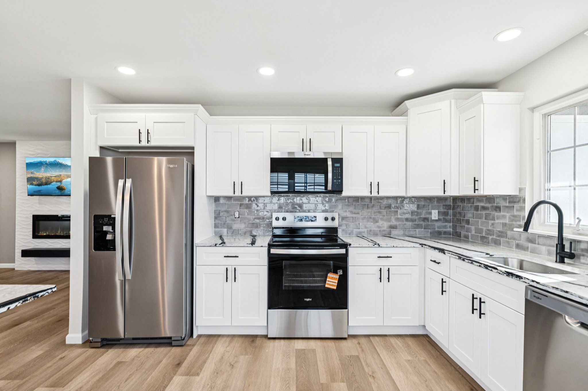 Canterbury Dr-S0612-013.jpg