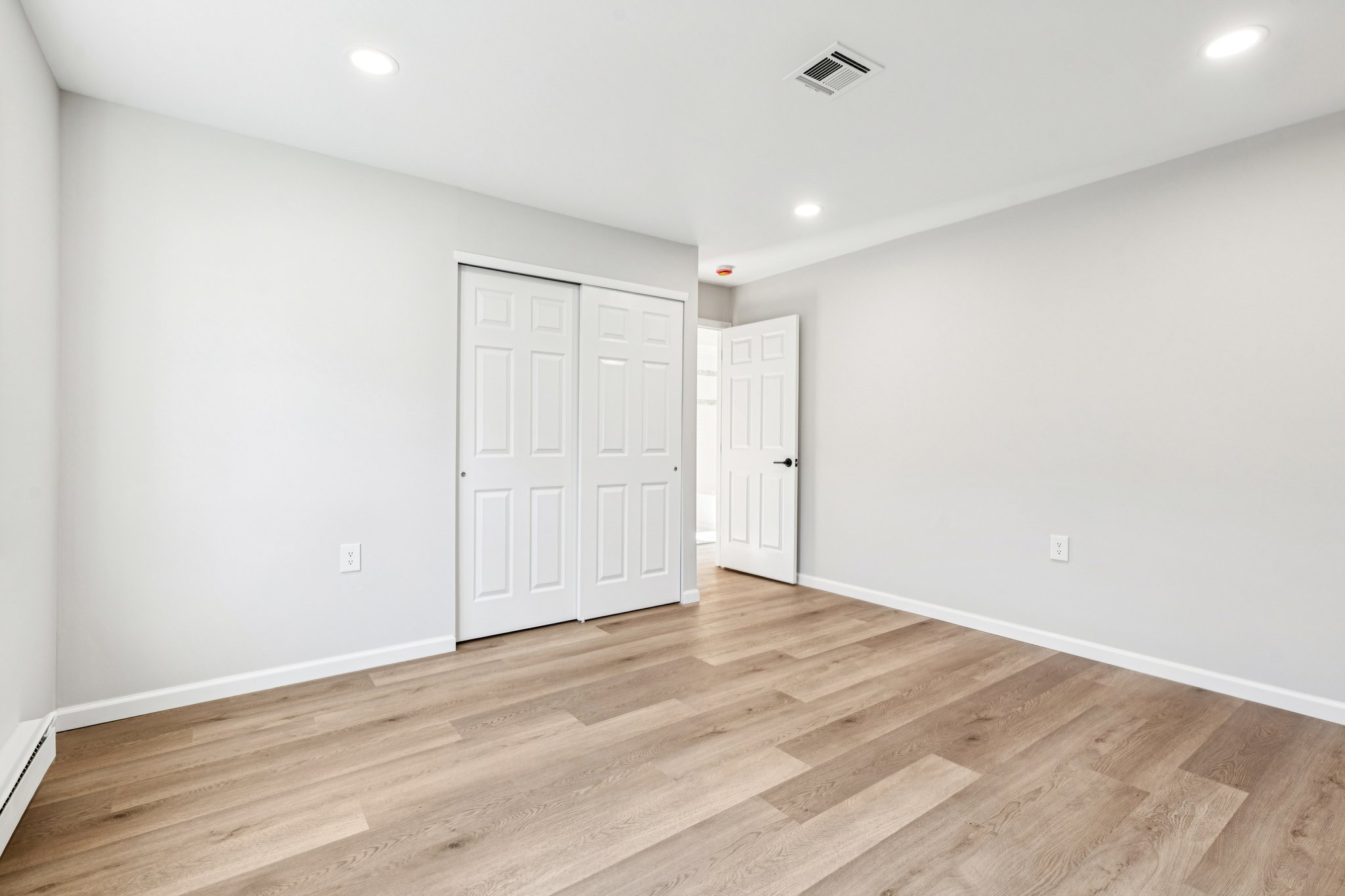 Canterbury Dr-S0612-020.jpg