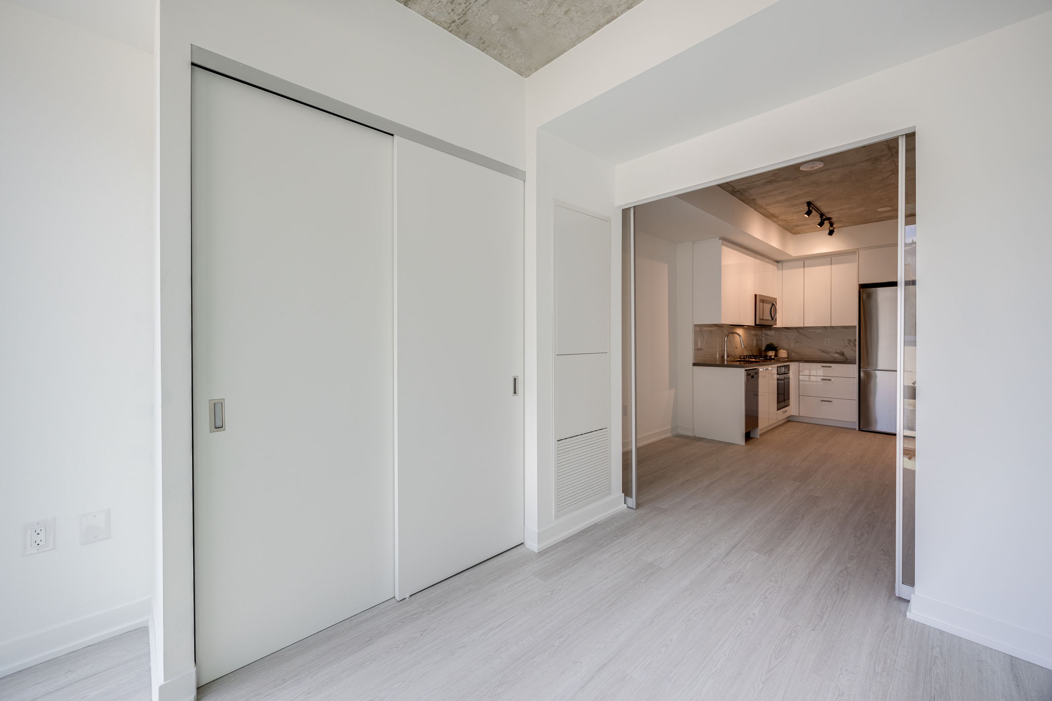 Toronto property showcase — delivered property photograph 17