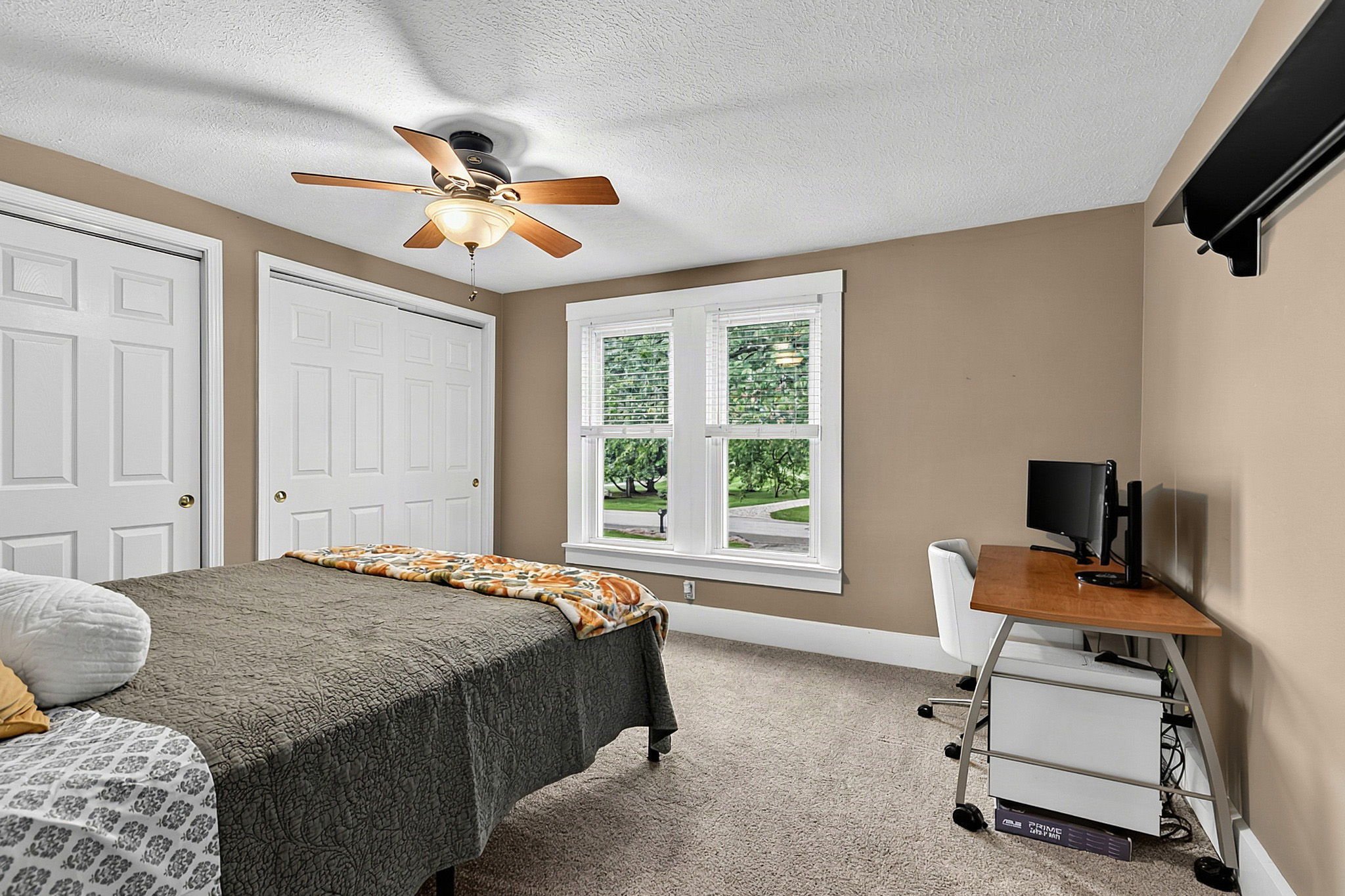  Photo 41