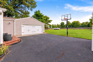  Photo 51