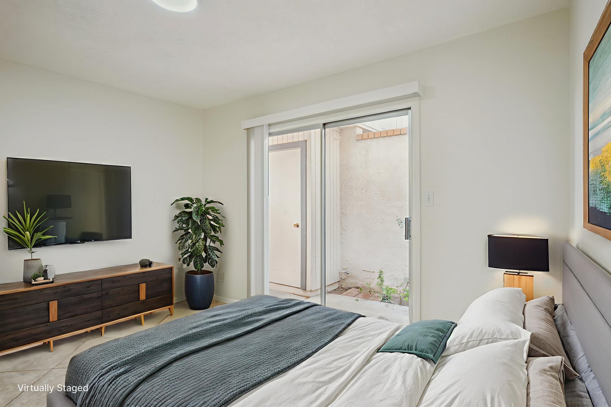 195 N Cottonwood St #21_021 virtually staged.jpeg