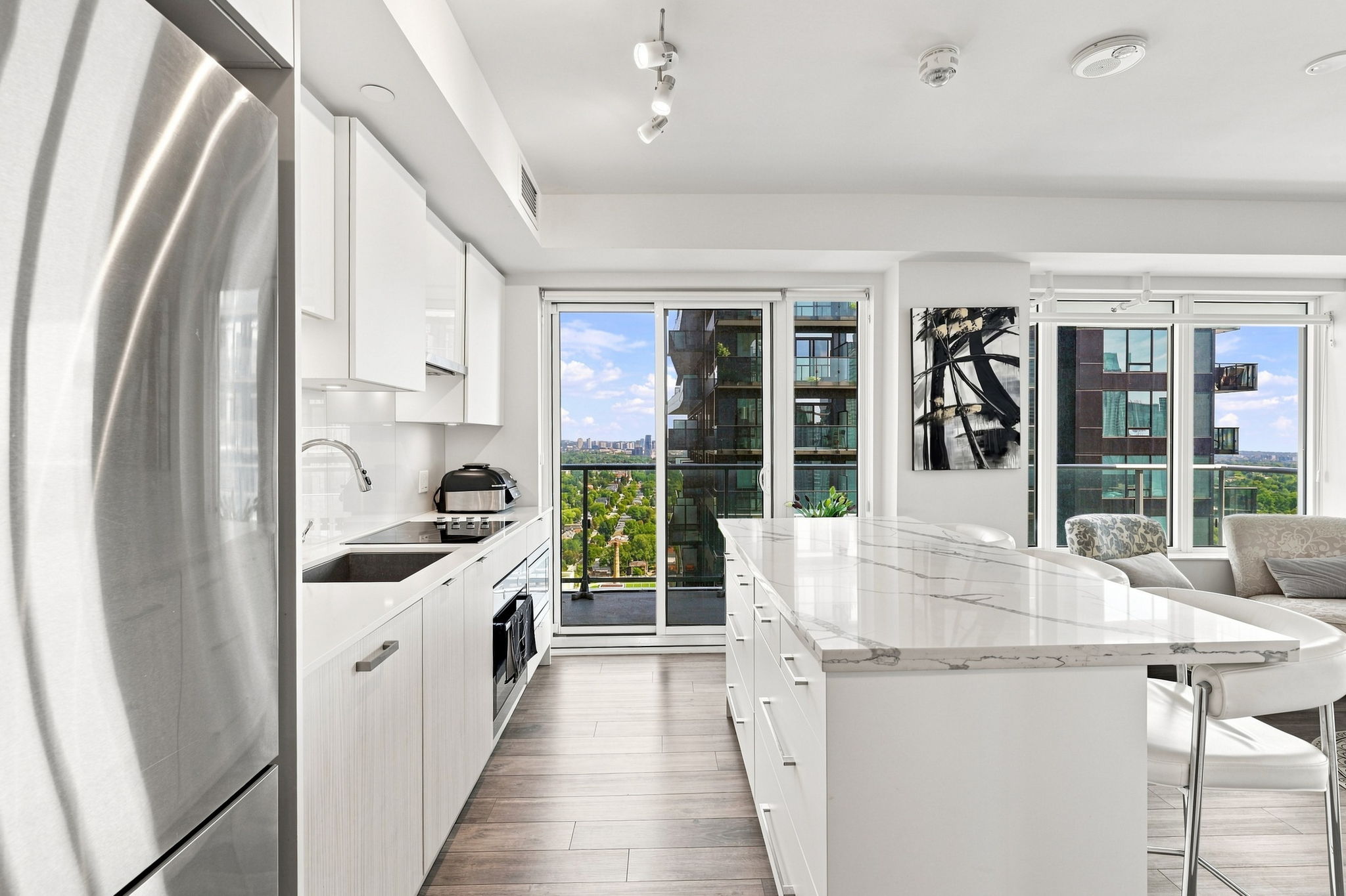 Property in Toronto — delivered property photograph 7