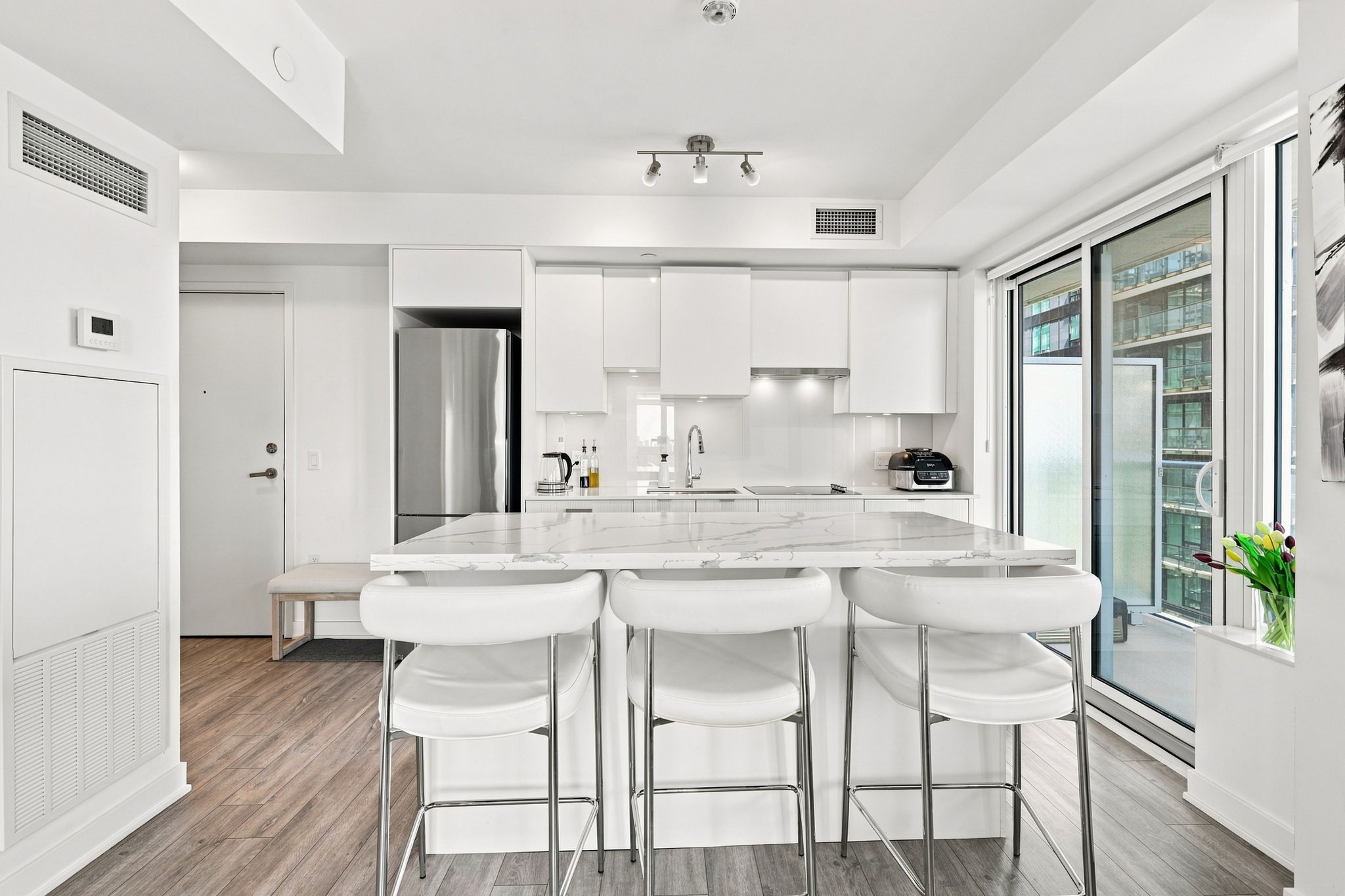 Property in Toronto — delivered property photograph 10